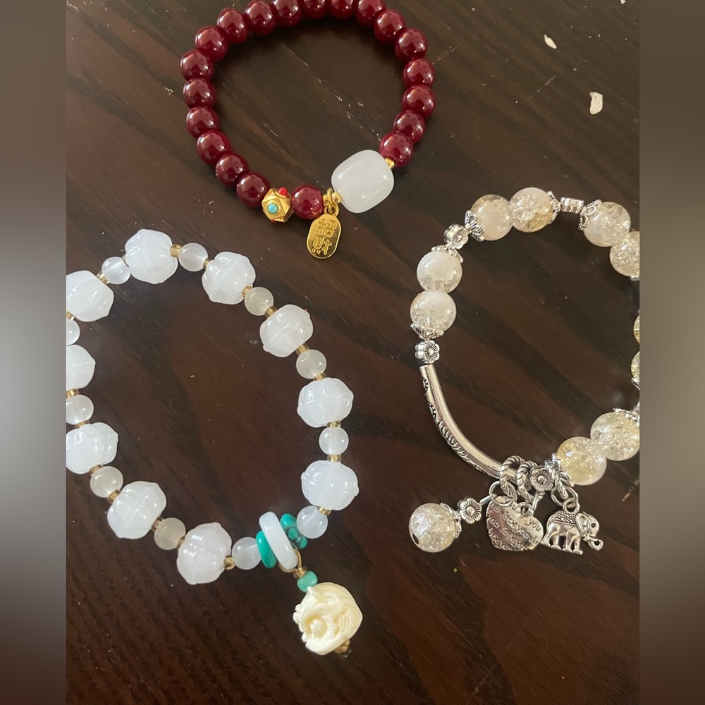 Set of 3 JOJO bracelets - Elegant Beaded Bracelet Set - Red, White, Silver